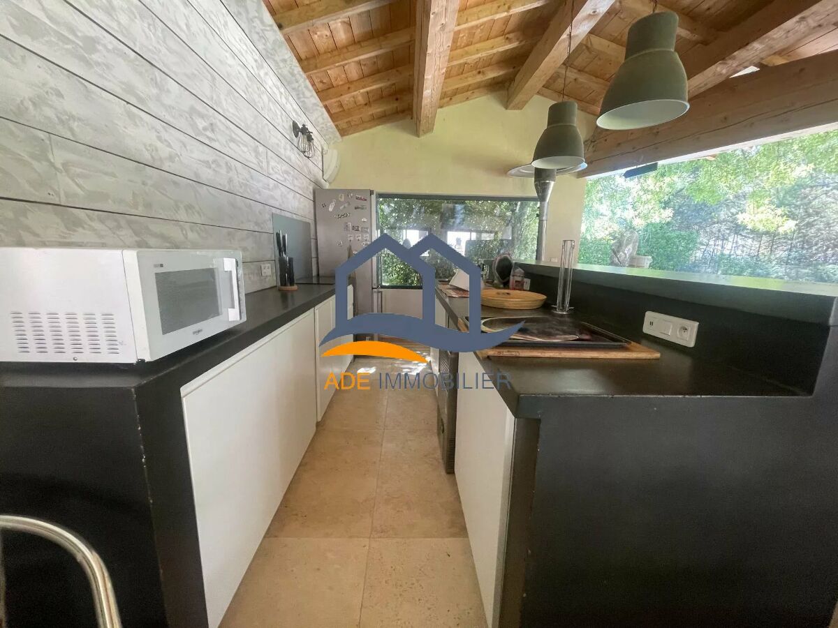 Image description