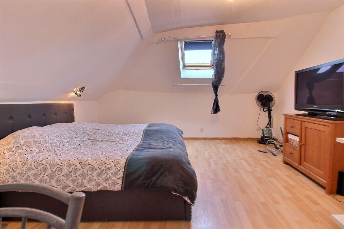 Image description