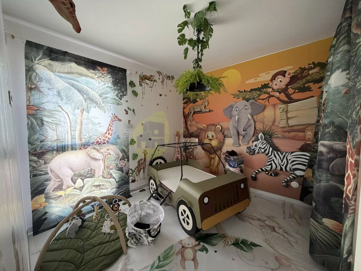 Image description